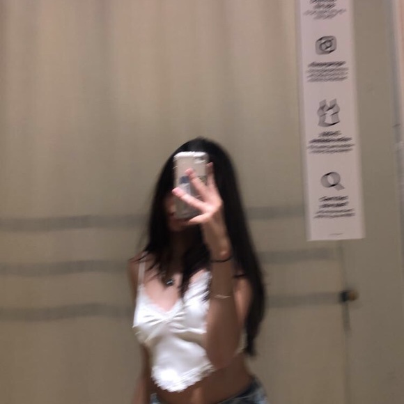 Meet your Posher, Alicia - Picture 1 of 1